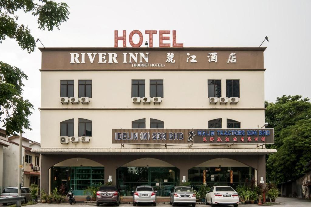 Oyo 301 River Inn Hotel Butterworth Eksteriør billede
