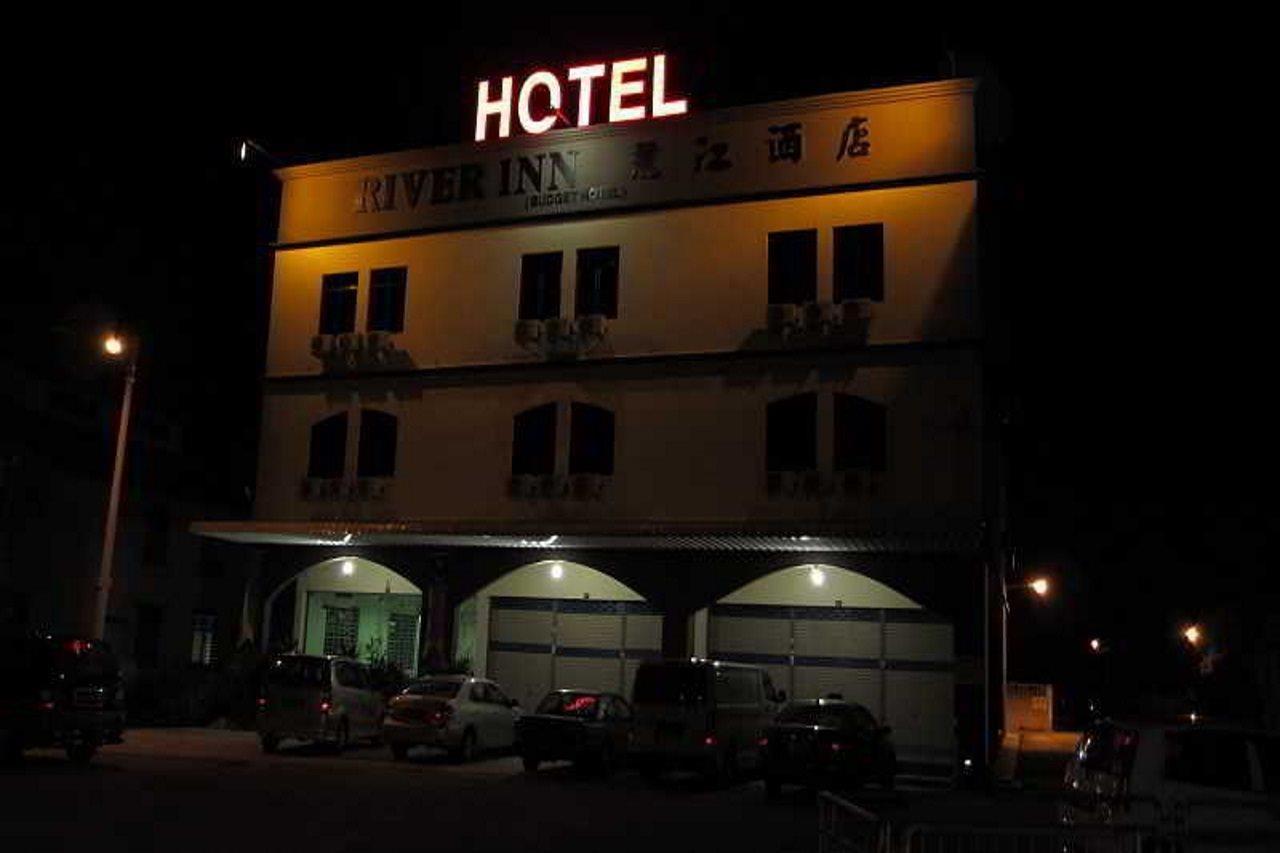 Oyo 301 River Inn Hotel Butterworth Eksteriør billede