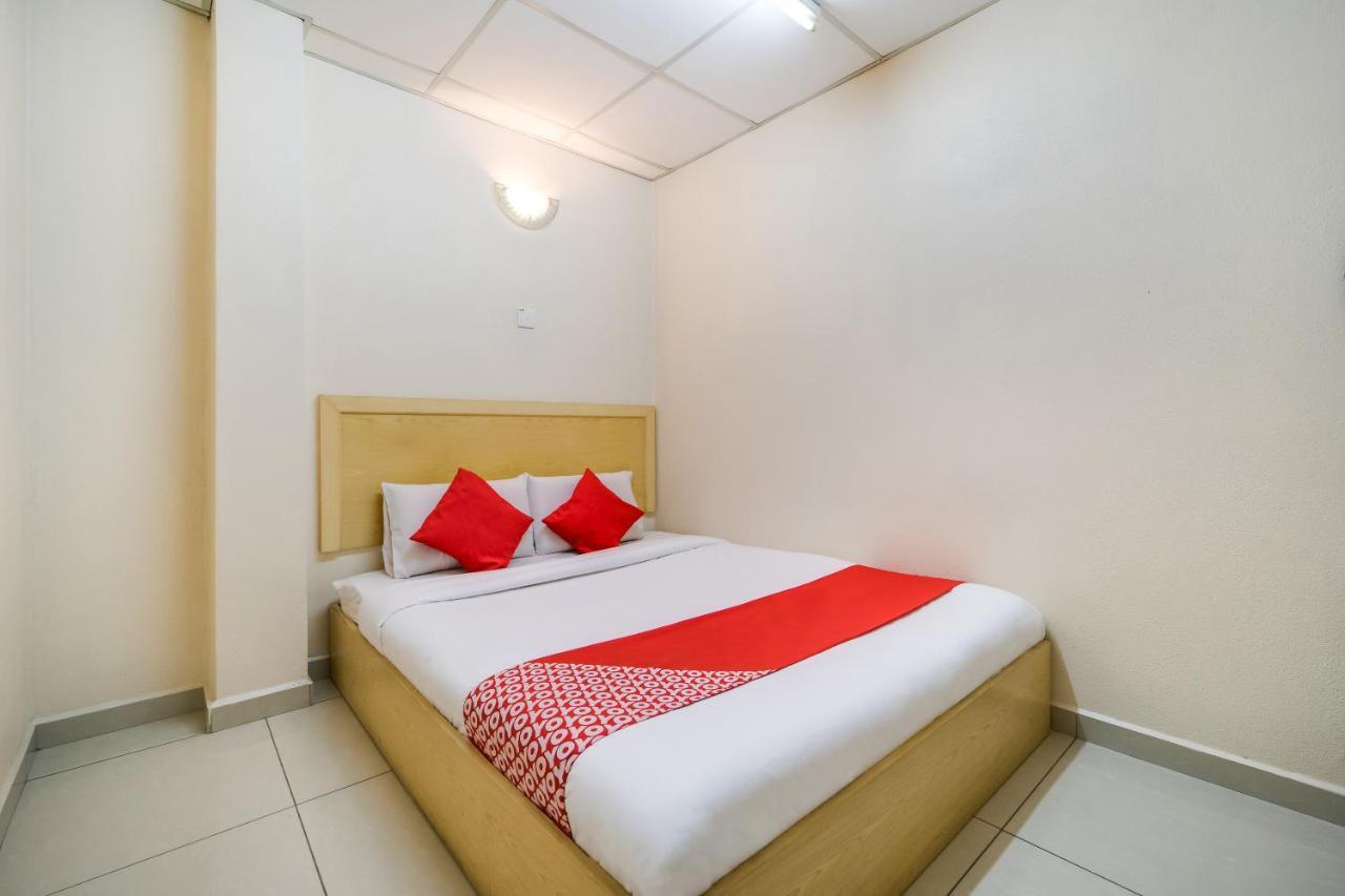 Oyo 301 River Inn Hotel Butterworth Eksteriør billede